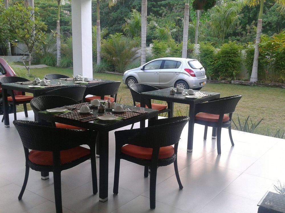 La Modestie Guest House Grand Anse  Esterno foto