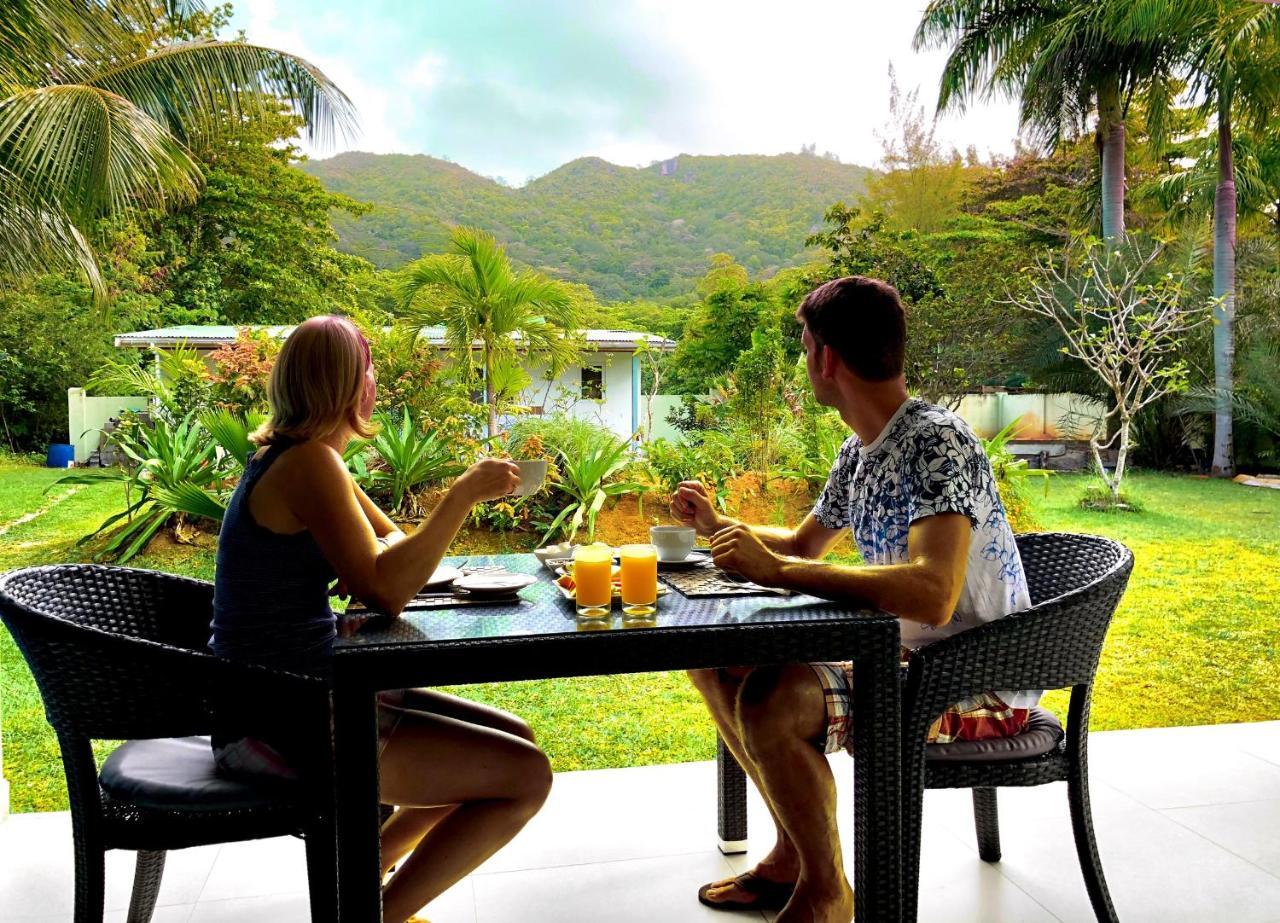 La Modestie Guest House Grand Anse  Esterno foto